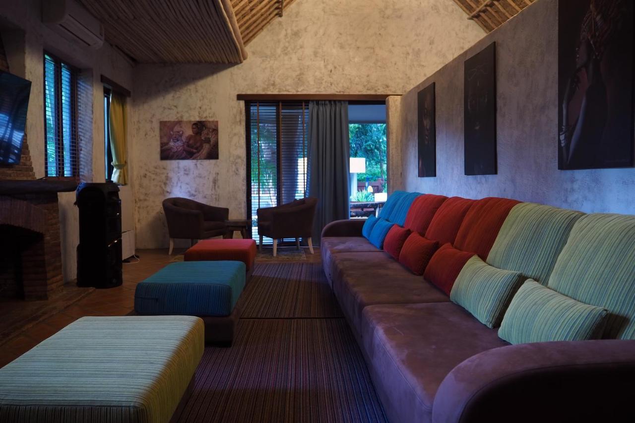 Baanpong Lodge San Kamphaeng Bagian luar foto
