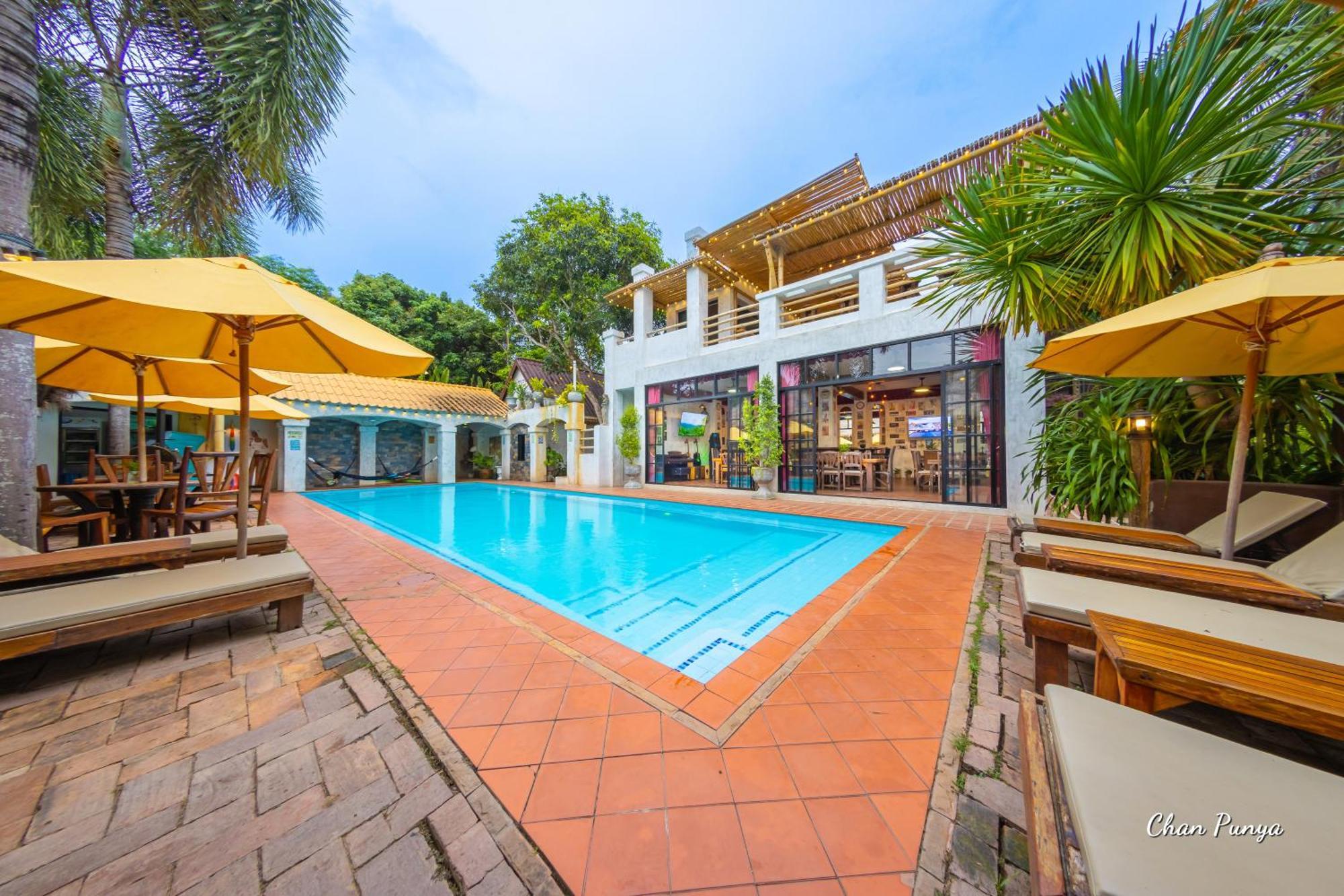 Baanpong Lodge San Kamphaeng Bagian luar foto