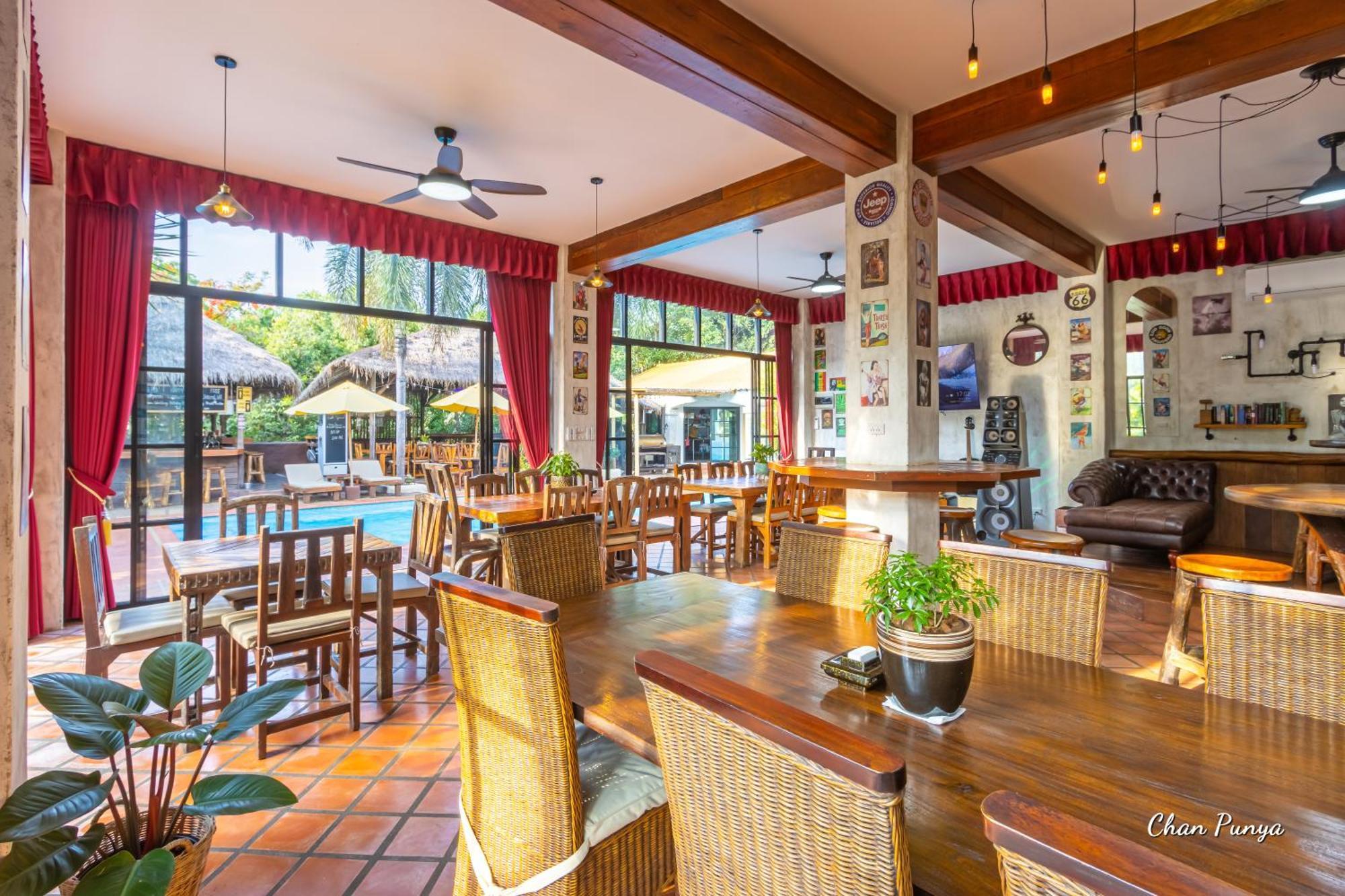 Baanpong Lodge San Kamphaeng Bagian luar foto