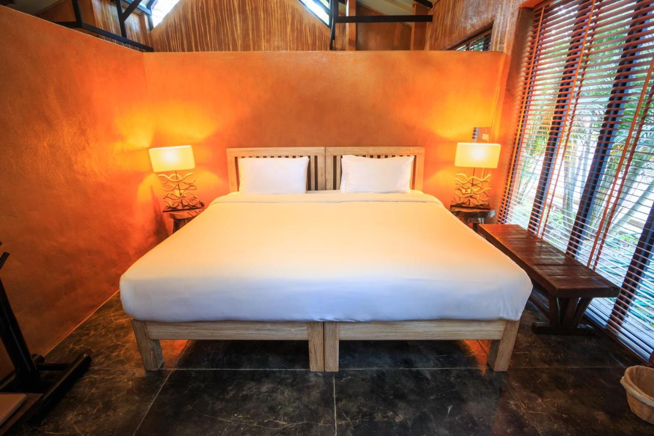 Baanpong Lodge San Kamphaeng Bagian luar foto